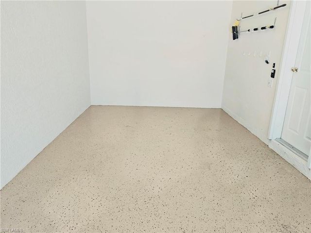 3280 Hamlet DR 4, Naples, FL 34105