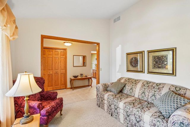 1004 Ganser Drive, Waunakee, WI 53597