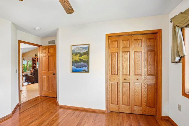 1004 Ganser Drive, Waunakee, WI 53597