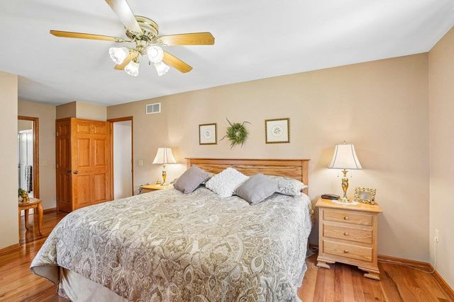 1004 Ganser Drive, Waunakee, WI 53597