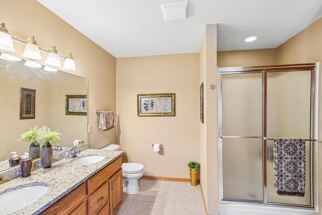 1004 Ganser Drive, Waunakee, WI 53597