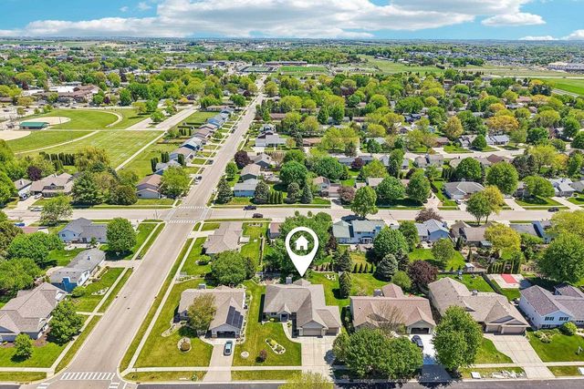 1004 Ganser Drive, Waunakee, WI 53597