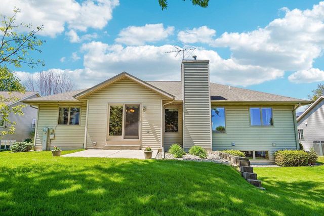 1004 Ganser Drive, Waunakee, WI 53597
