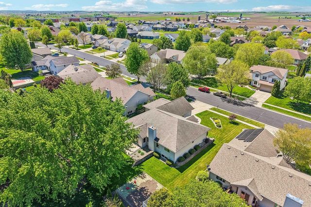 1004 Ganser Drive, Waunakee, WI 53597