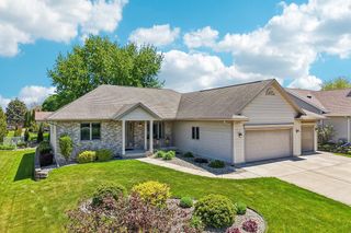 1004 Ganser Drive, Waunakee, WI 53597
