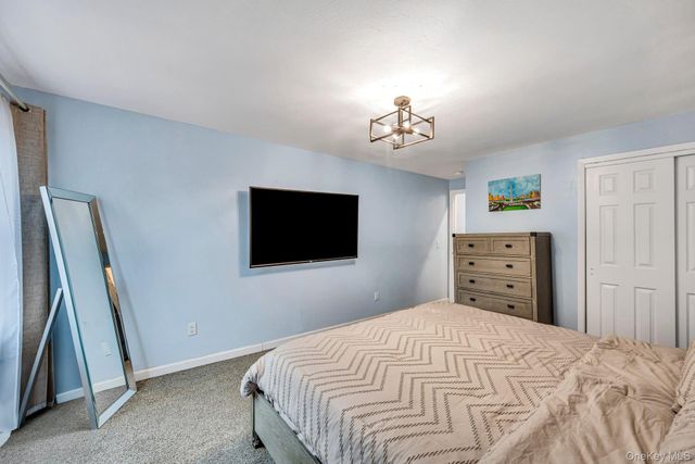 220 Woodycrest Drive, Holtsville, NY 11742