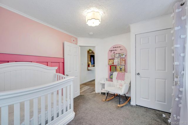 220 Woodycrest Drive, Holtsville, NY 11742