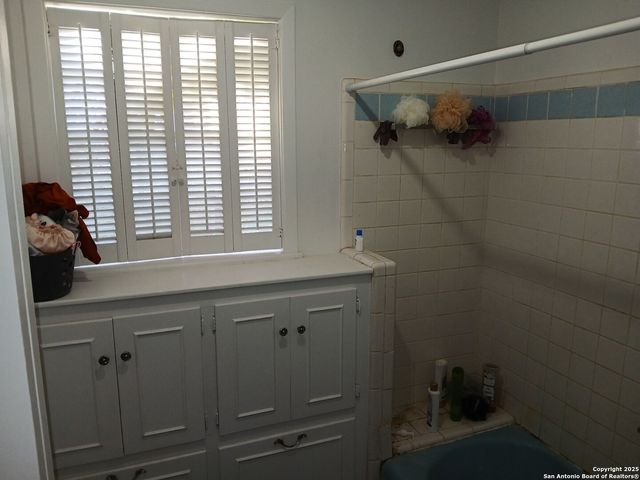 2916 highway 44, Alice, TX 78332