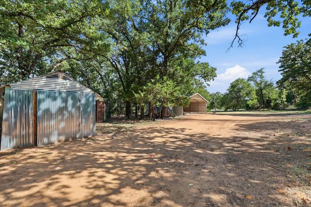 6901 Hawk Road, Flower Mound, TX 75022