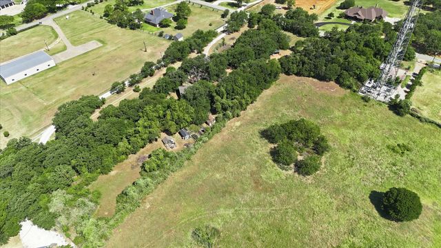 6901 Hawk Road, Flower Mound, TX 75022