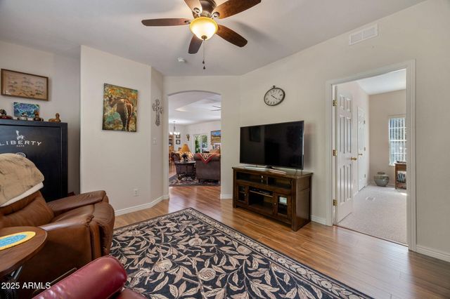 2041 W PINEVIEW Drive, Show Low, AZ 85901