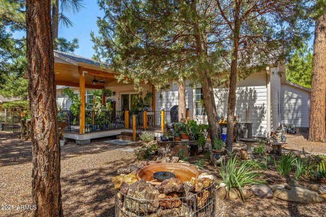 2041 W PINEVIEW Drive, Show Low, AZ 85901