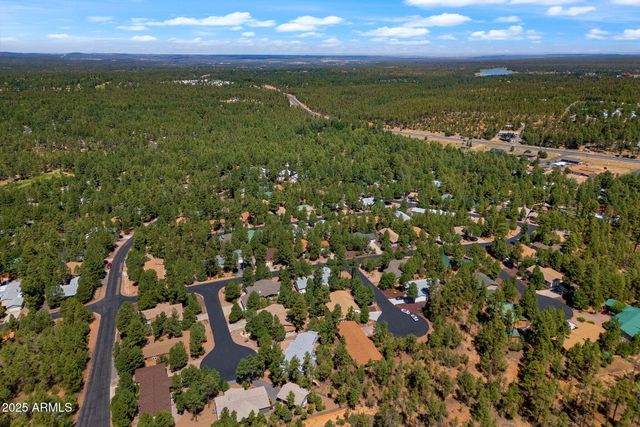 2041 W PINEVIEW Drive, Show Low, AZ 85901