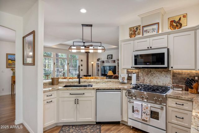 2041 W PINEVIEW Drive, Show Low, AZ 85901