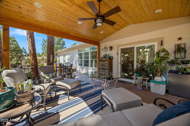 2041 W PINEVIEW Drive, Show Low, AZ 85901