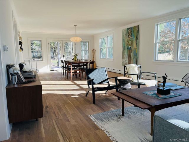 35 Mott Lane, Brookhaven, NY 11719