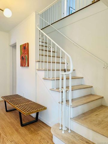 35 Mott Lane, Brookhaven, NY 11719