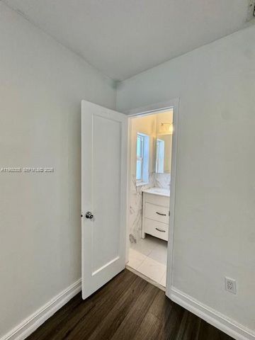 1128 SW 21st Ave, Miami, FL 33135