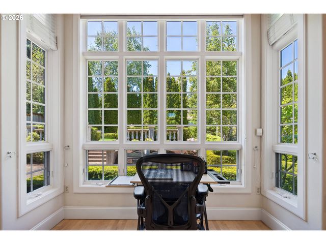 8653 Sw MULEDEER Dr, Beaverton, OR 97007
