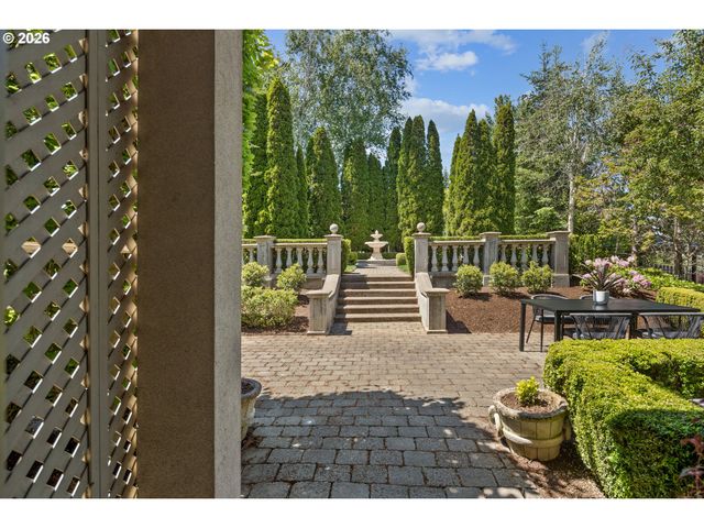 8653 Sw MULEDEER Dr, Beaverton, OR 97007