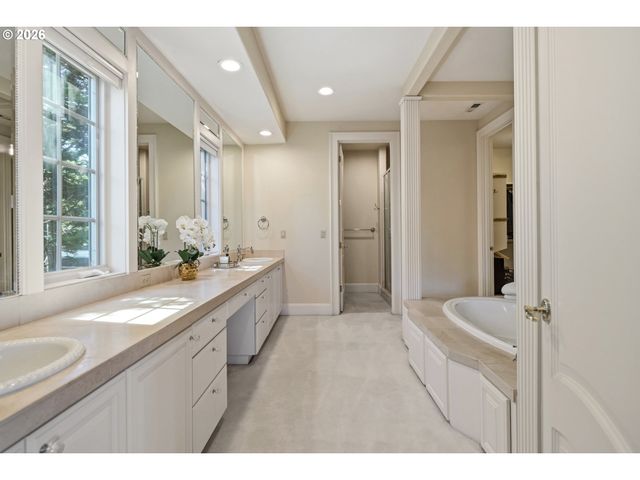 8653 Sw MULEDEER Dr, Beaverton, OR 97007