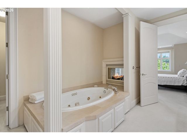 8653 Sw MULEDEER Dr, Beaverton, OR 97007
