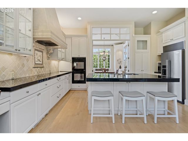 8653 Sw MULEDEER Dr, Beaverton, OR 97007