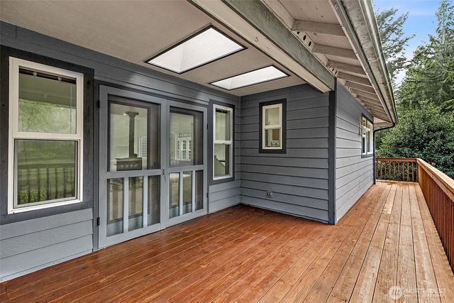 5815 95th Avenue SW, Olympia, WA 98512