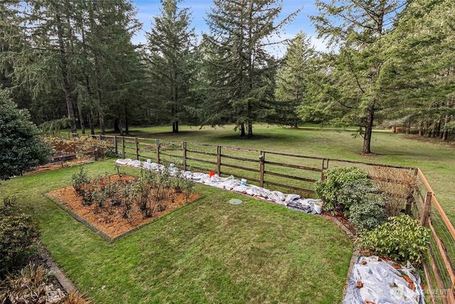 5815 95th Avenue SW, Olympia, WA 98512