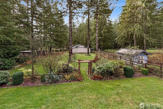 5815 95th Avenue SW, Olympia, WA 98512