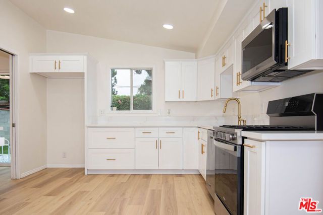 320 W Ashby Street, Azusa, CA 91702