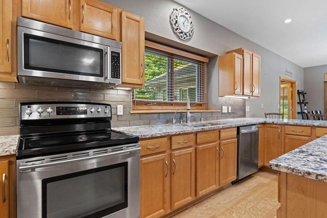 8620 S Hunting Park DRIVE, Franklin, WI 53132