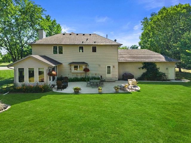 8620 S Hunting Park DRIVE, Franklin, WI 53132