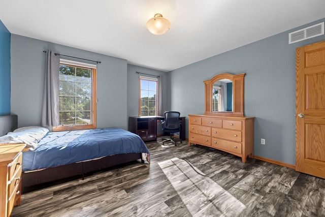 8620 S Hunting Park DRIVE, Franklin, WI 53132
