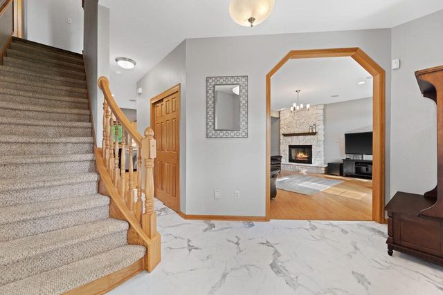 8620 S Hunting Park DRIVE, Franklin, WI 53132