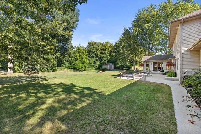 8620 S Hunting Park DRIVE, Franklin, WI 53132
