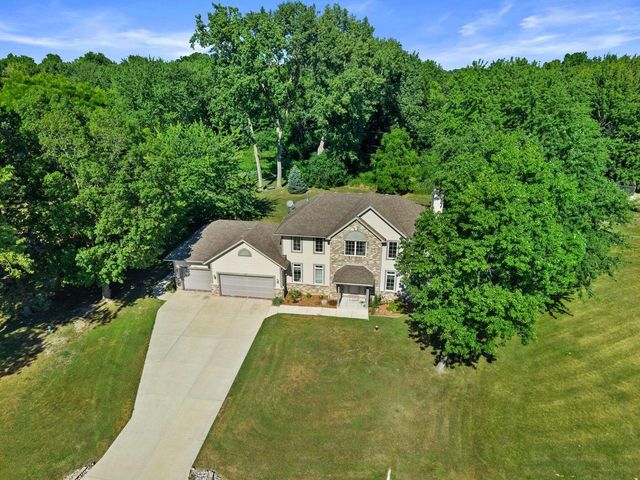 8620 S Hunting Park DRIVE, Franklin, WI 53132