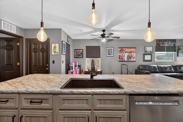 1005 13TH AVENUE NW, Largo, FL 33770