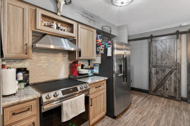 1005 13TH AVENUE NW, Largo, FL 33770