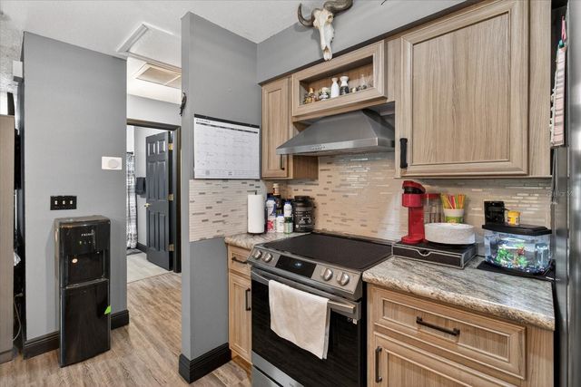 1005 13TH AVENUE NW, Largo, FL 33770