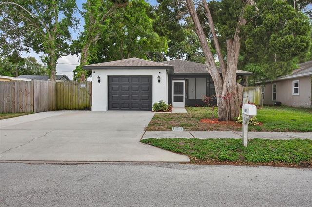 1005 13TH AVENUE NW, Largo, FL 33770