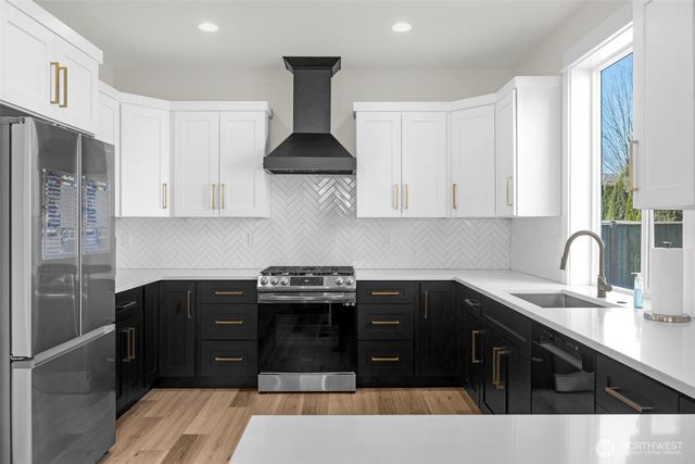 6945 282 Place NW, Stanwood, WA 98292