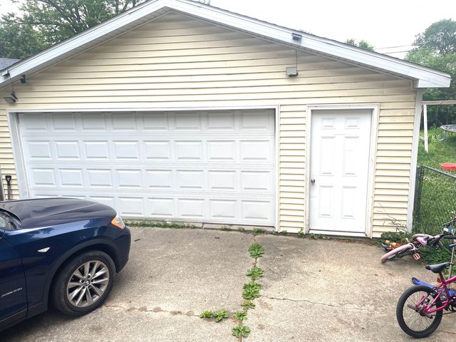 909 N 9th Street, Rochelle, IL 61068
