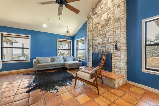 26938 Karsch, Boerne, TX 78006