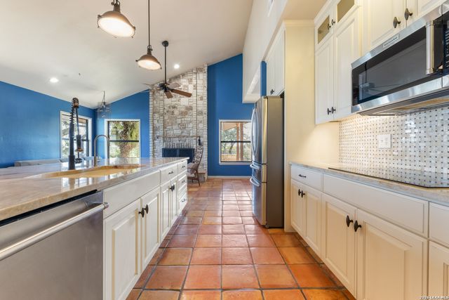 26938 Karsch, Boerne, TX 78006