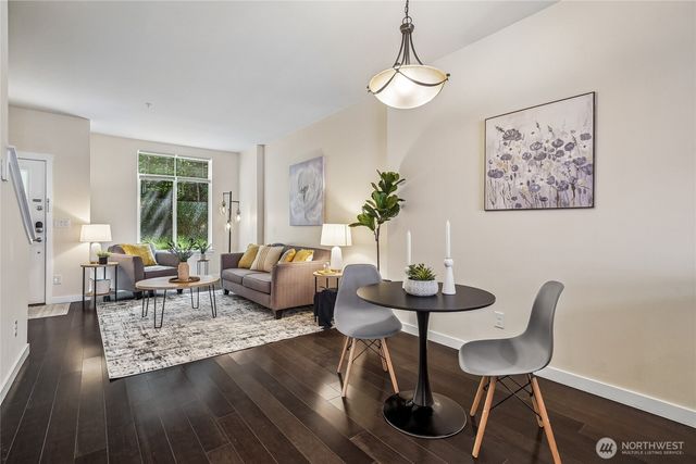 2107 NW Moraine Place, Issaquah, WA 98027