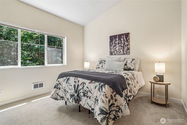 2107 NW Moraine Place, Issaquah, WA 98027