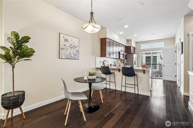 2107 NW Moraine Place, Issaquah, WA 98027