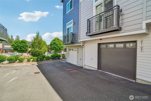 2107 NW Moraine Place, Issaquah, WA 98027