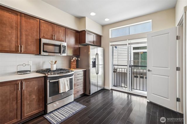 2107 NW Moraine Place, Issaquah, WA 98027